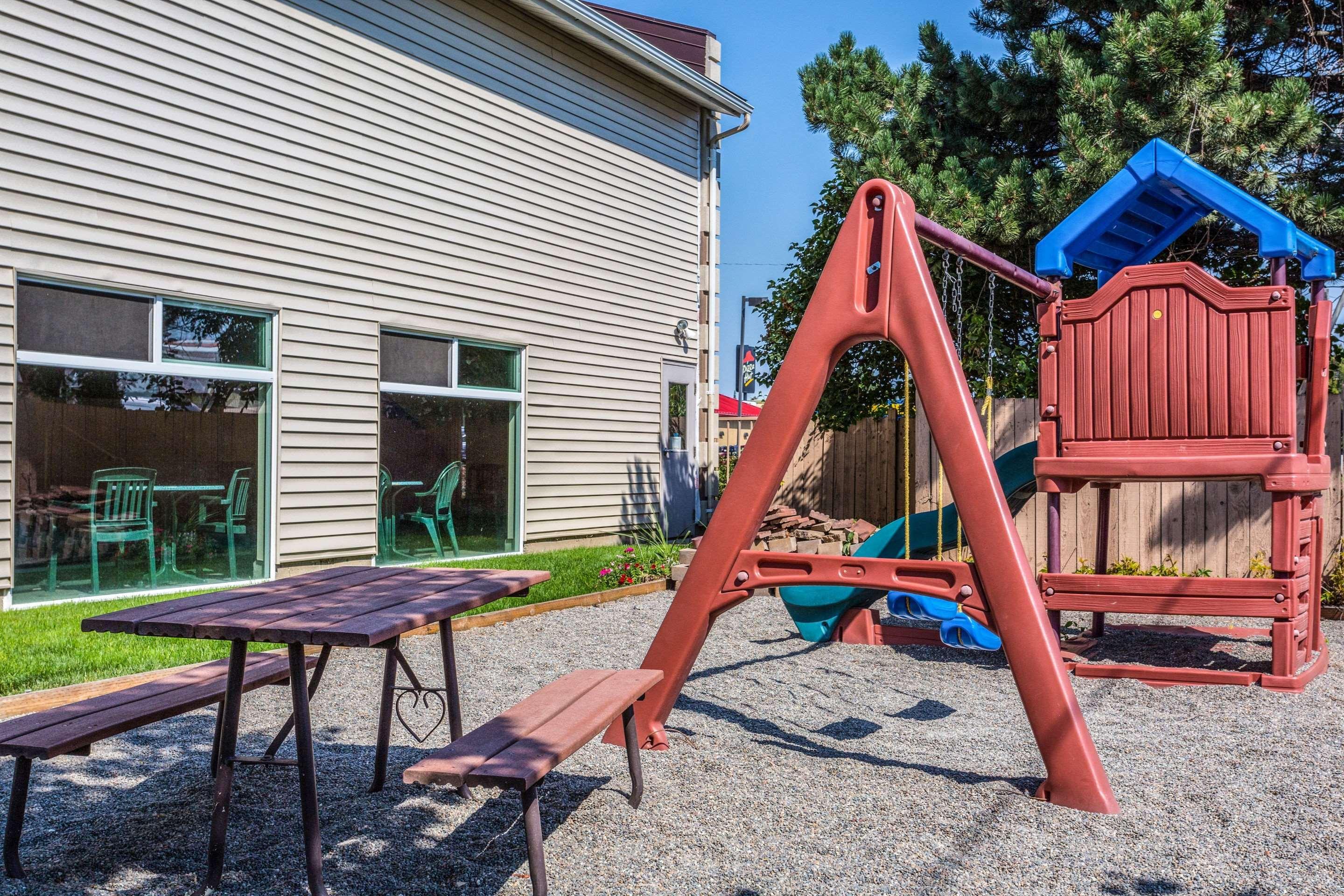 Quality Inn & Suites Coeur D'Alene Exterior photo