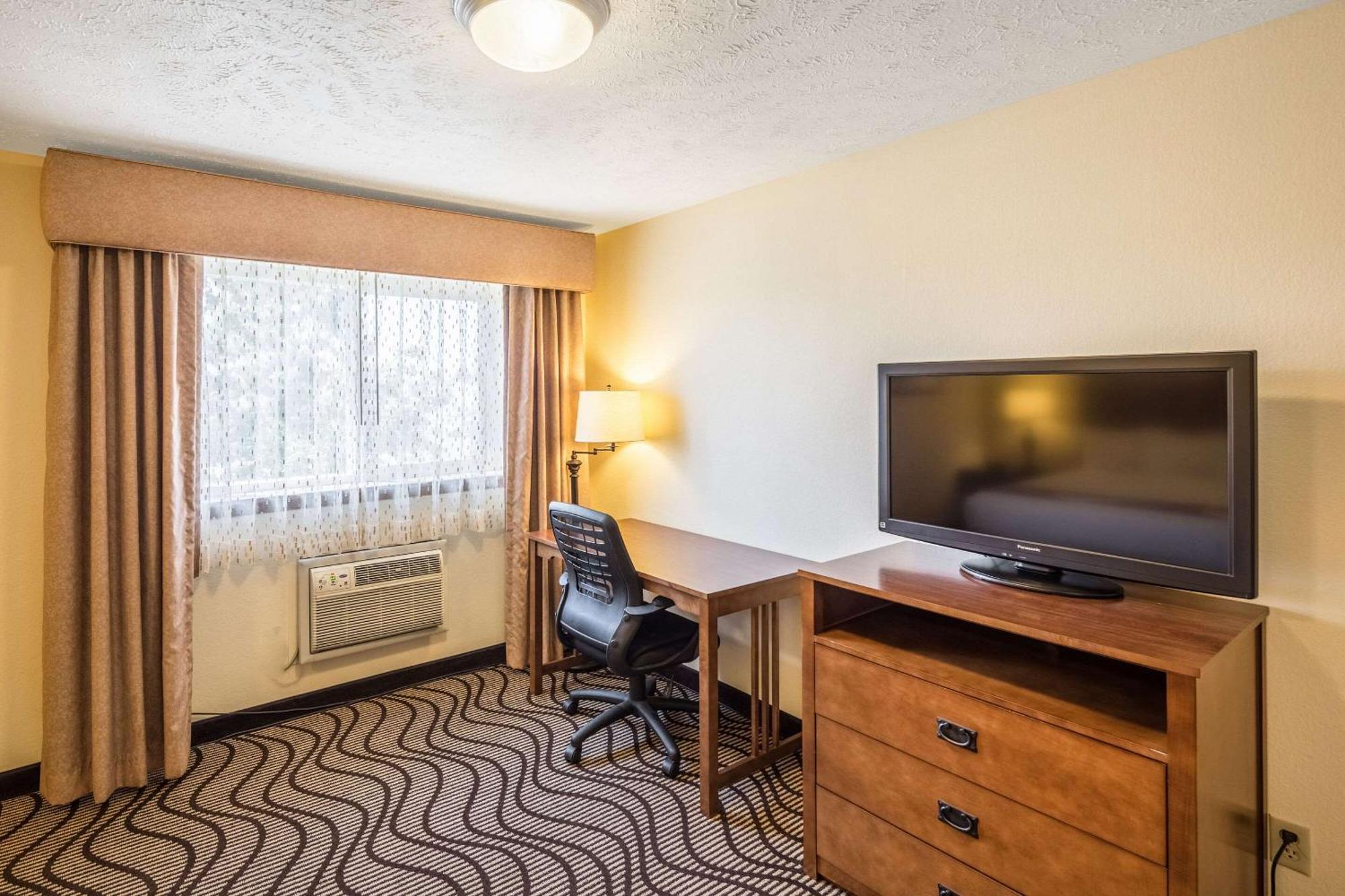 Quality Inn & Suites Coeur D'Alene Exterior photo